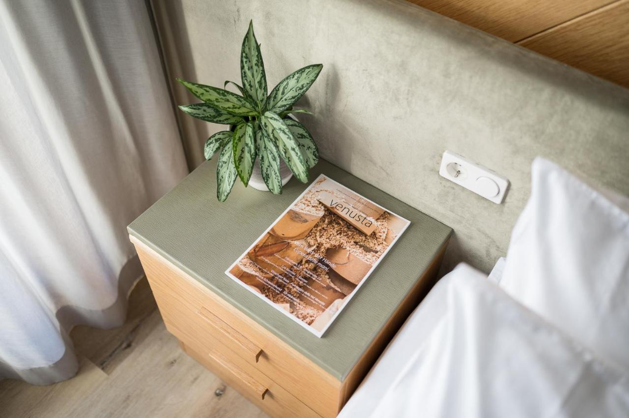 Hotel Alpenjuwel Melago Kültér fotó