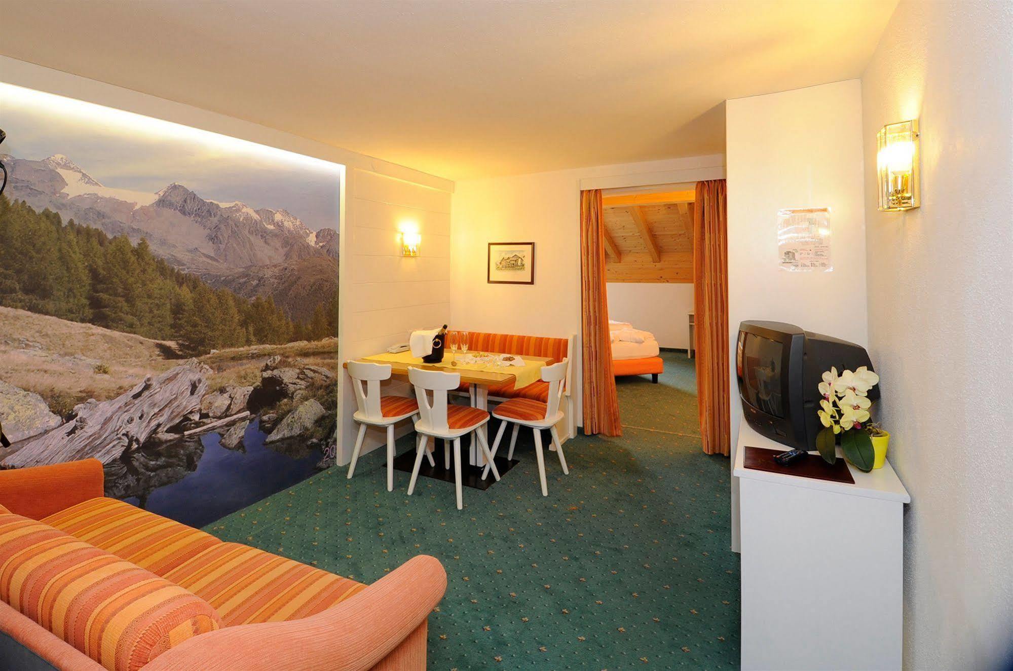 Hotel Alpenjuwel Melago Kültér fotó